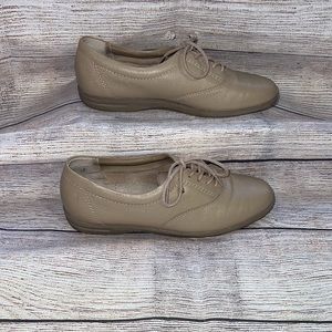 👠 Easy Spirit Anti-Gravity Shoes